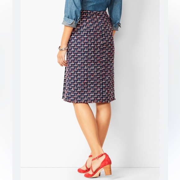 Talbots textured tweed pencil skirt fringe hem, Navy/Red size 4P - Picture 2 of 6